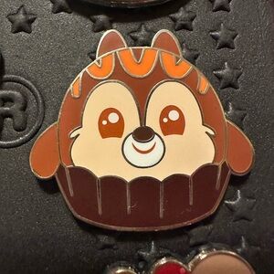 ✨3 for $32✨ Chip Munchling Mystery Pin